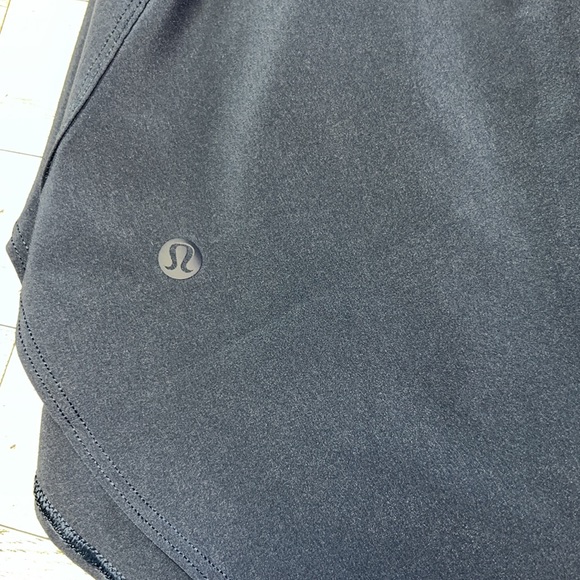 Lululemon - Picture 8 of 8